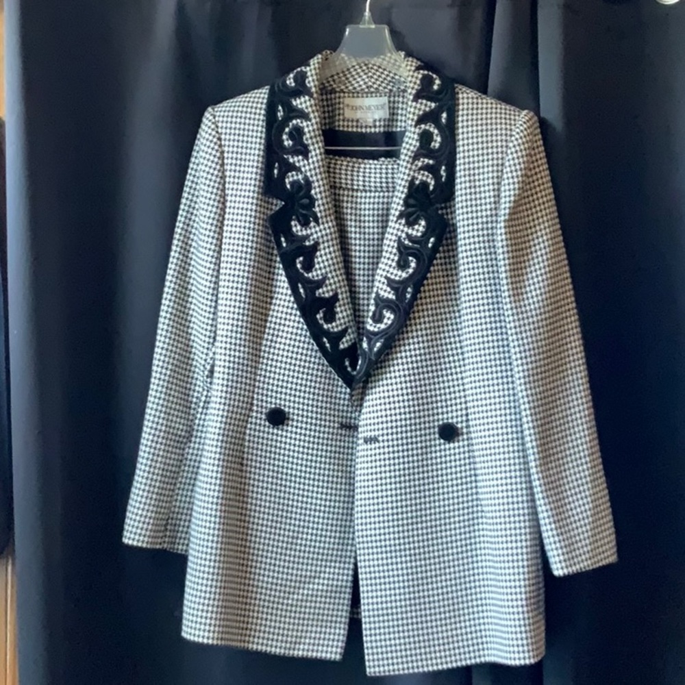 Convertible suit